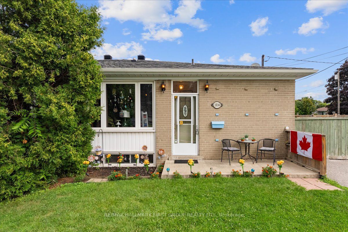 1014 Dunlop Street E, Whitby, On L1n 1t4