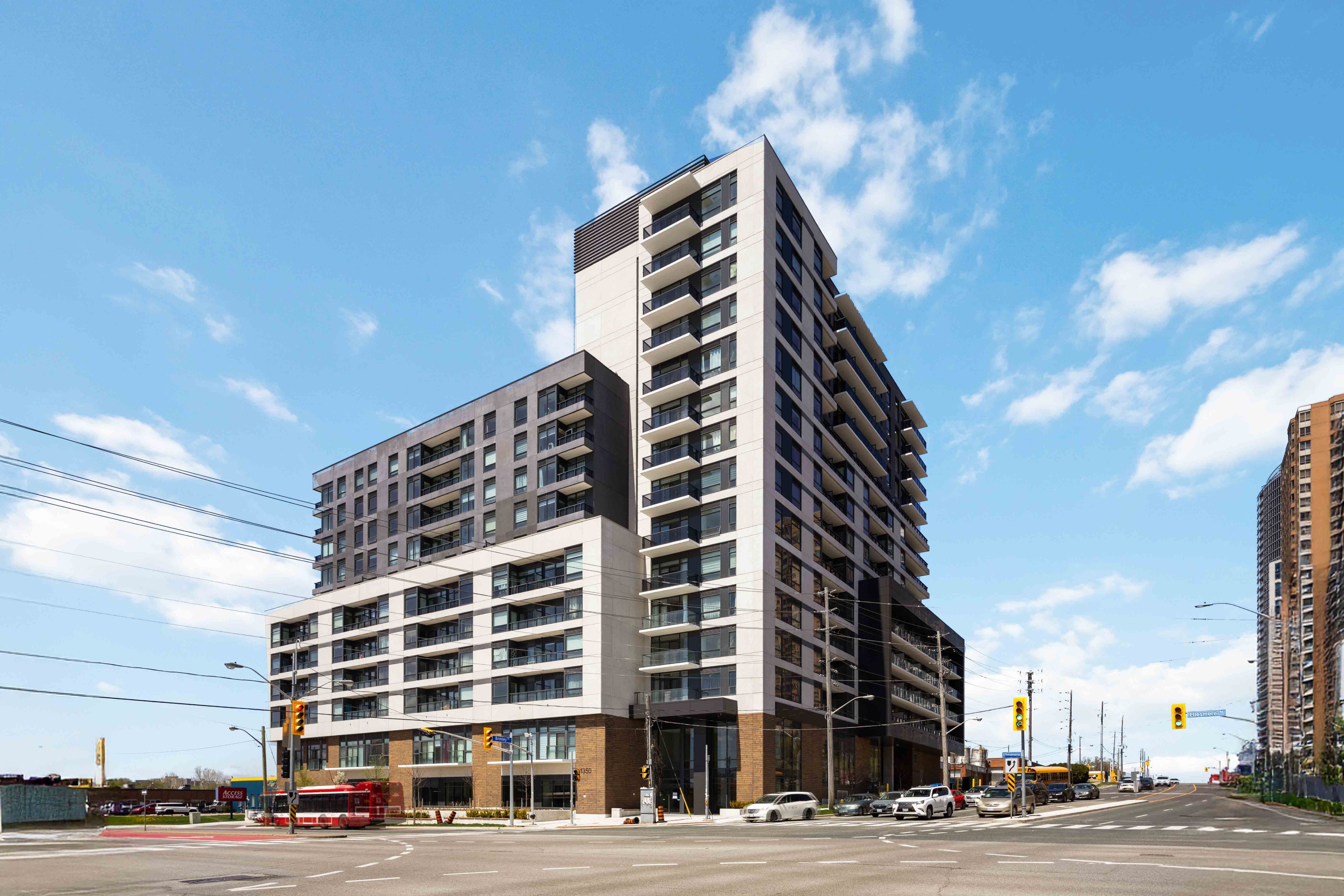 1350 Ellesmere Road 527, Toronto, On M1p 0g6