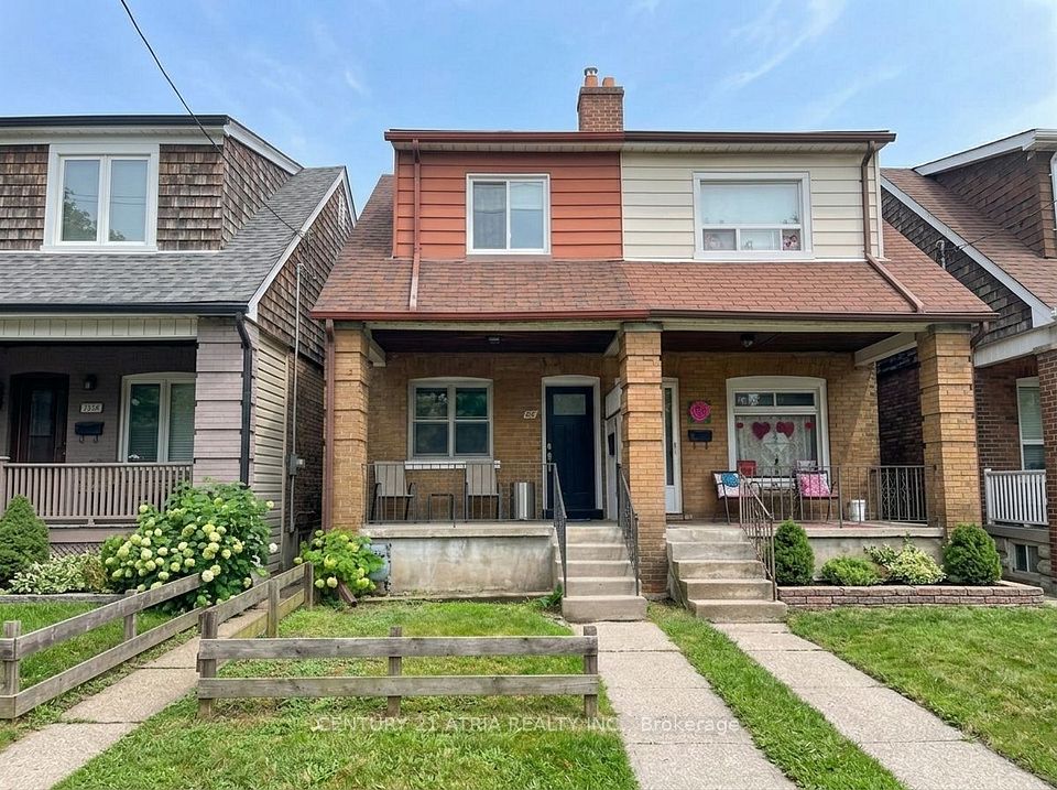 63 Bastedo Avenue, Toronto, On M1t 1p5