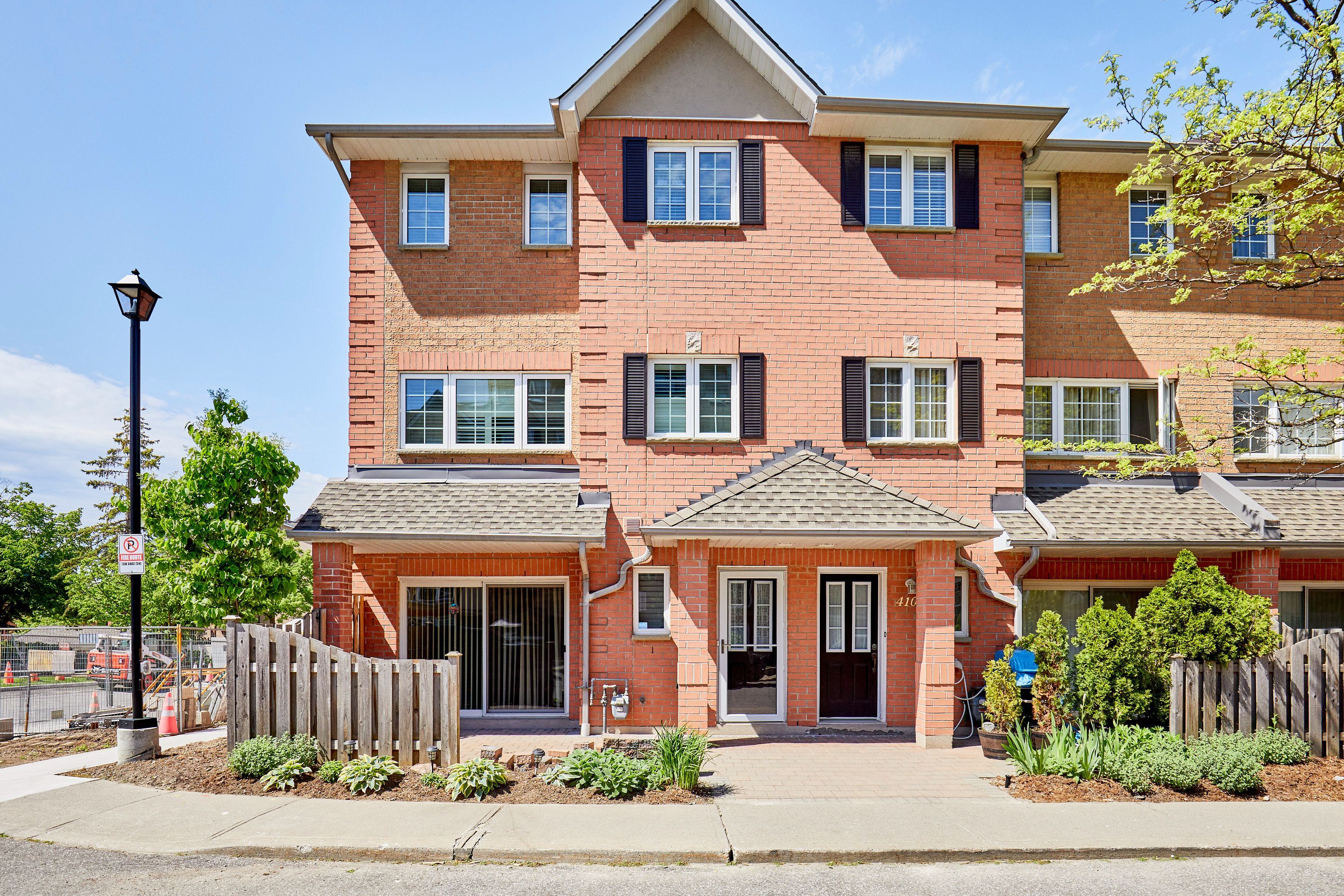 1400 The Esplanade N 411, Pickering, On L1v 6v2