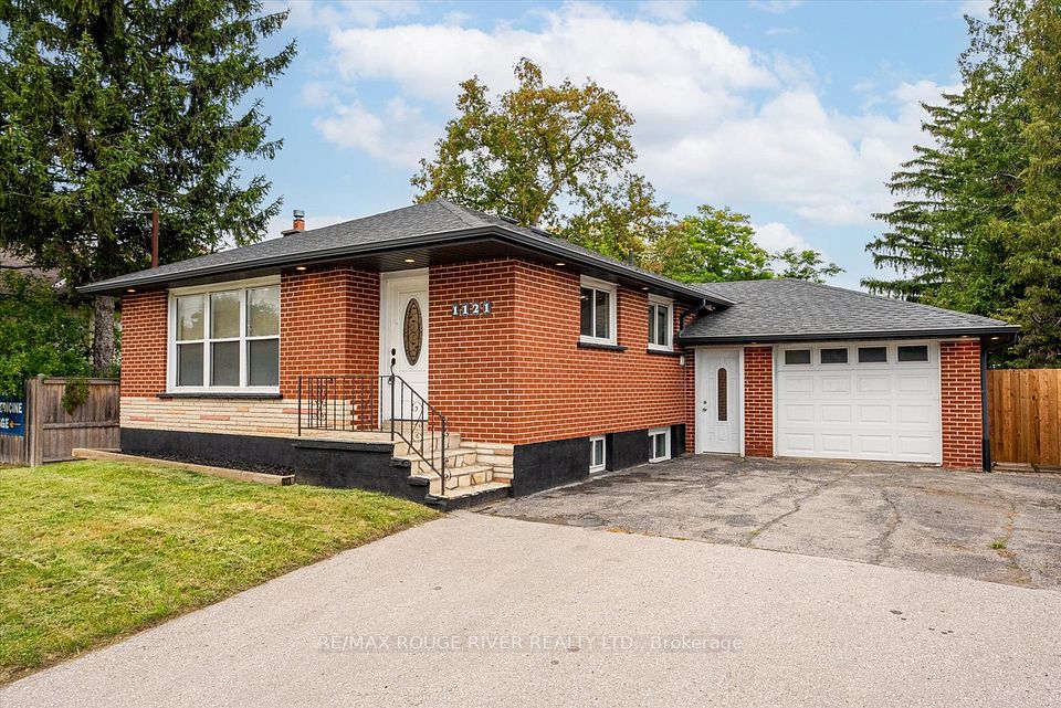 1121 Brock Street S Bsmt, Whitby, On L1n 4m1