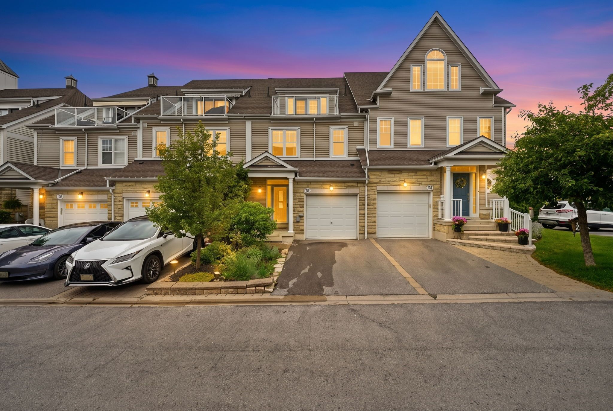 1295 Wharf Street 21, Pickering, On L1w 1a2