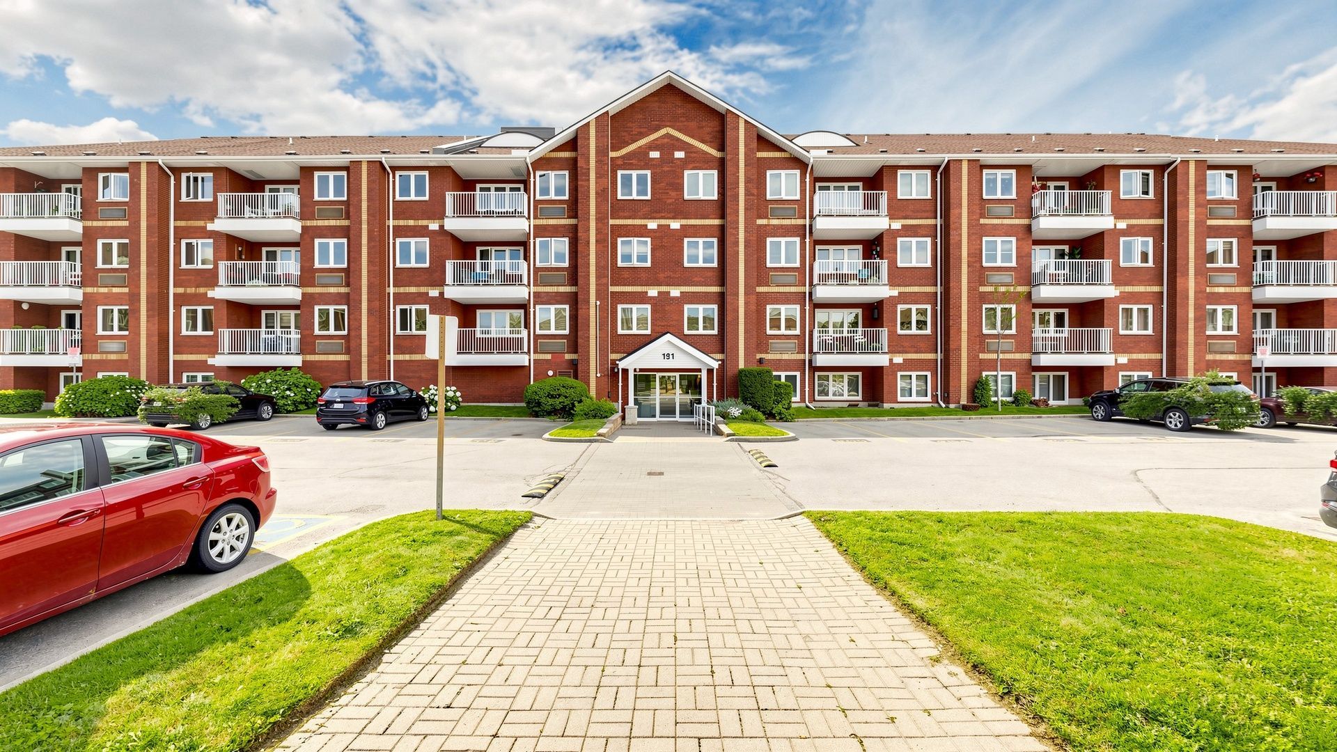 191 Lake Driveway W 208, Ajax, On L1s 7h9