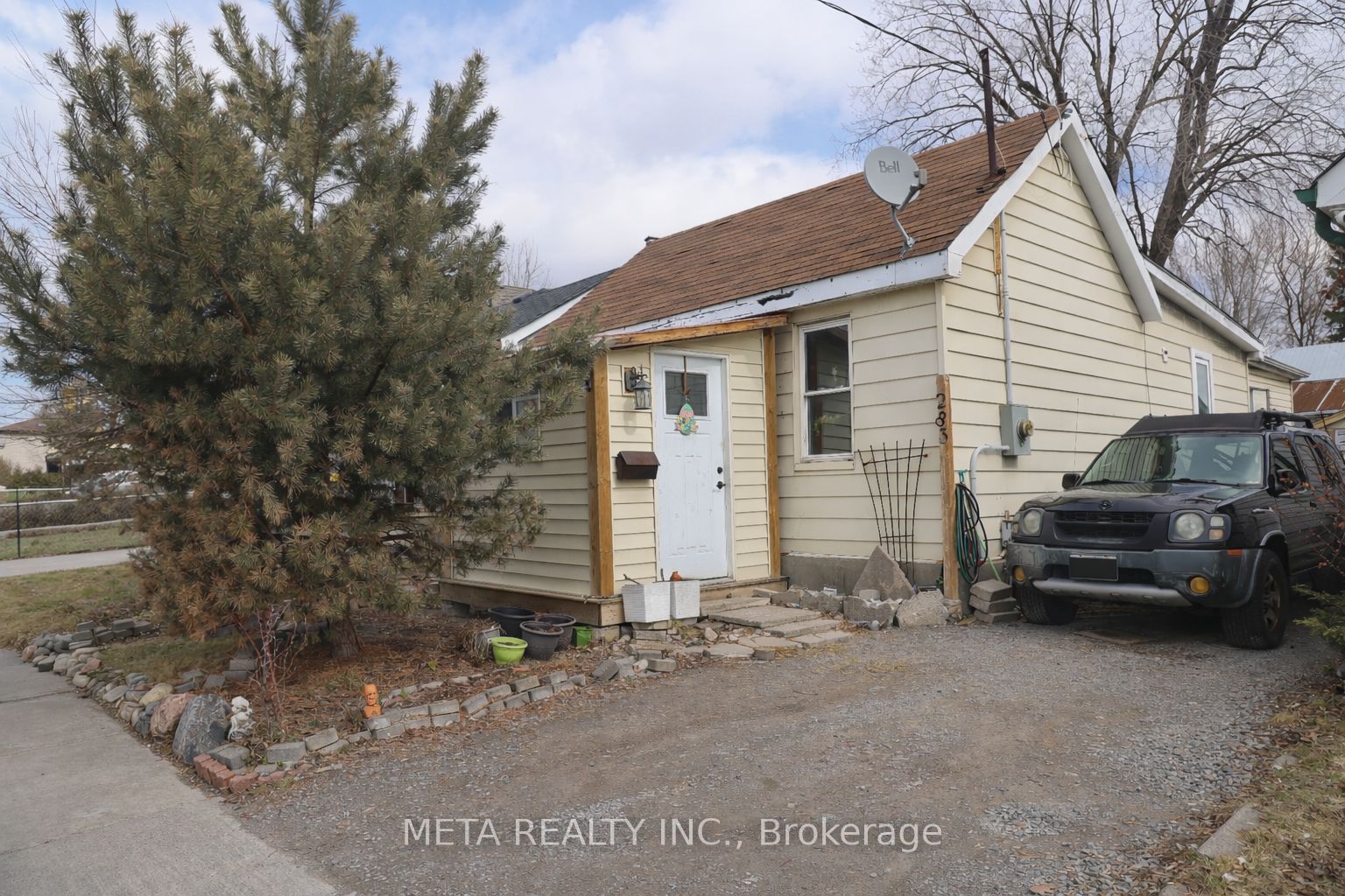 283 Park Road S, Oshawa, On L1j 4h4