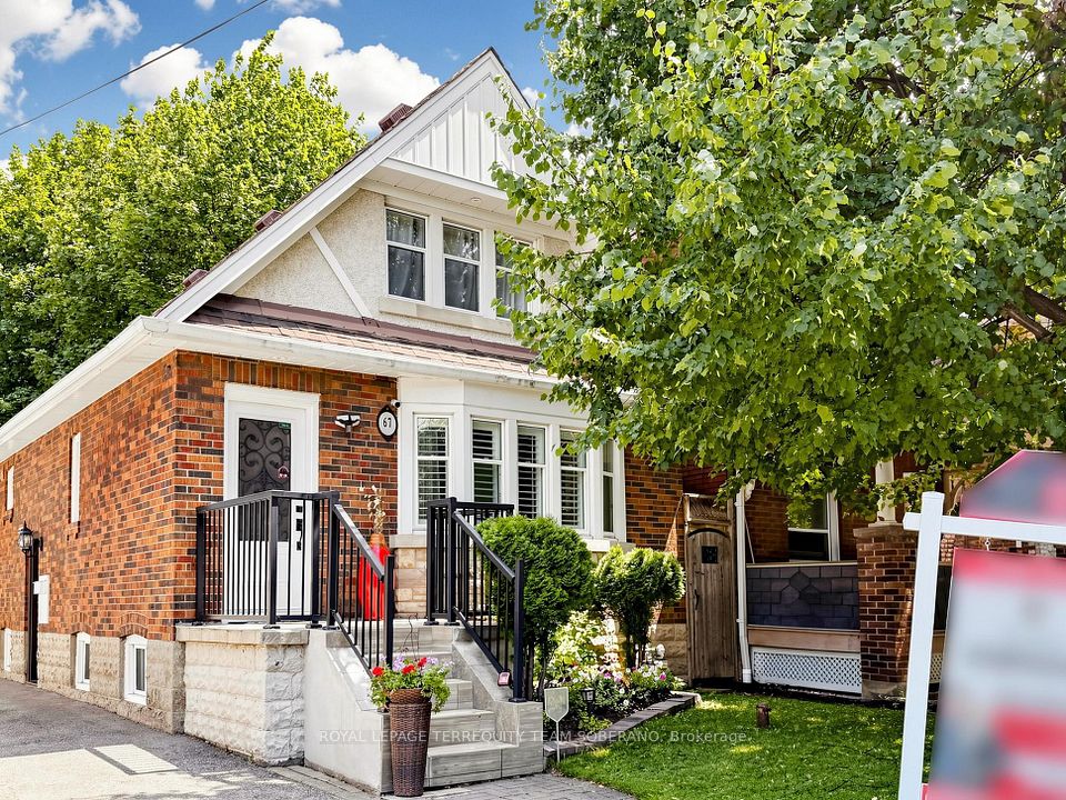 67 Barrington Avenue, Toronto, On M4c 4y9