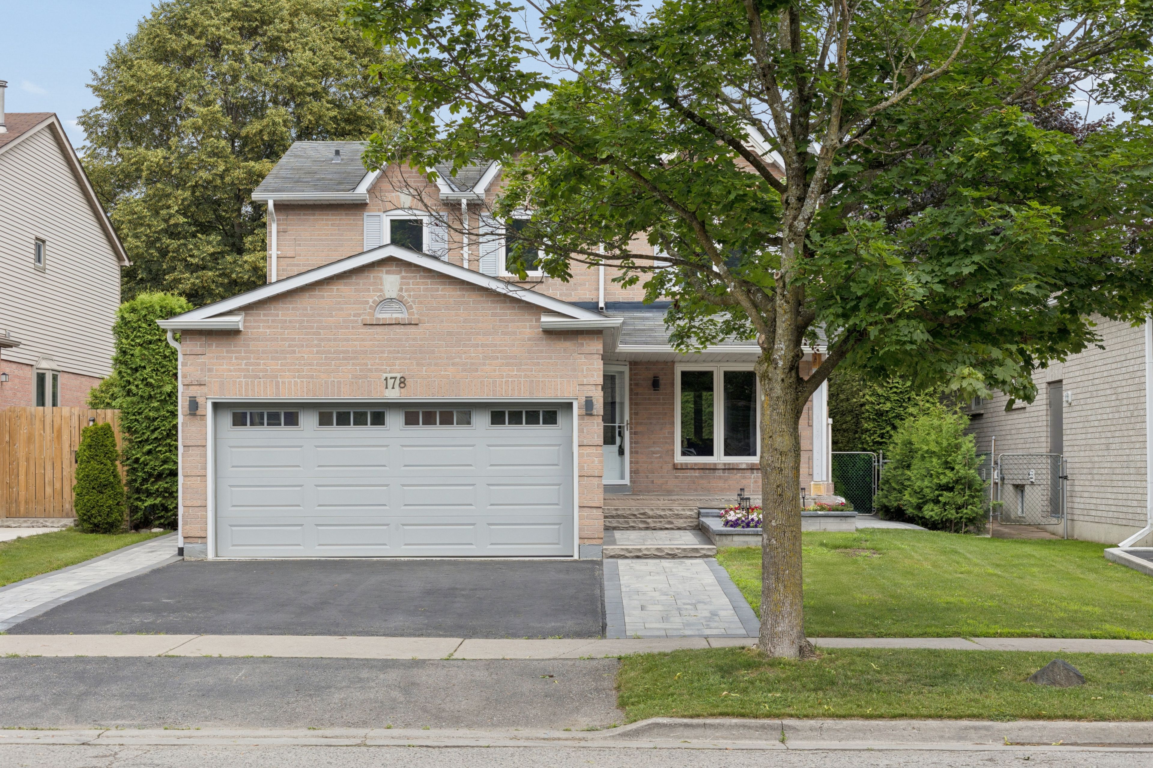 178 Sandringham Drive, Clarington, On L1e 2a5