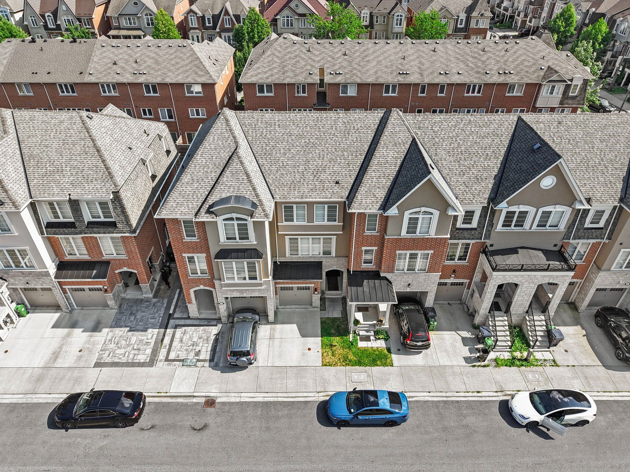 11 Fusilier Drive, Toronto, On M1l 0j4