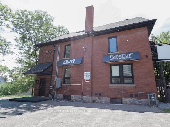 20 Elgin Street E, Oshawa, On L1g 1s8