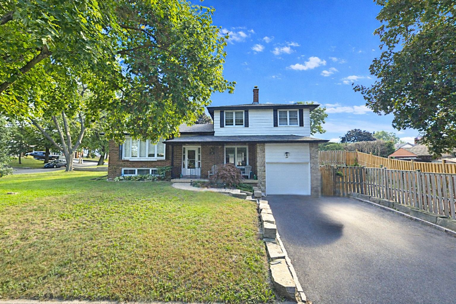 489 Crestwood Drive, Oshawa, On L1g 2r4