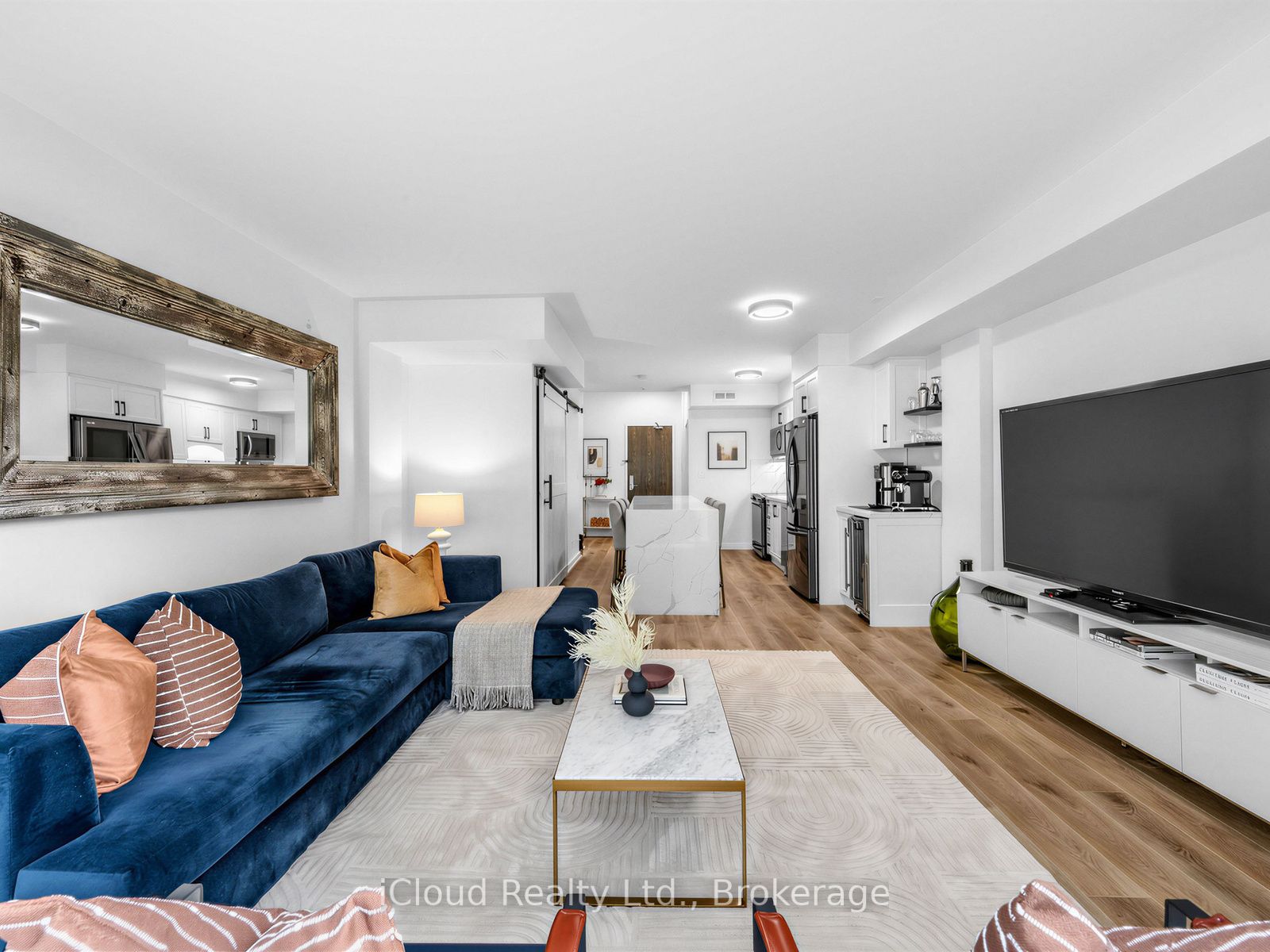 201 Carlaw Avenue 244, Toronto, On M4m 2s1