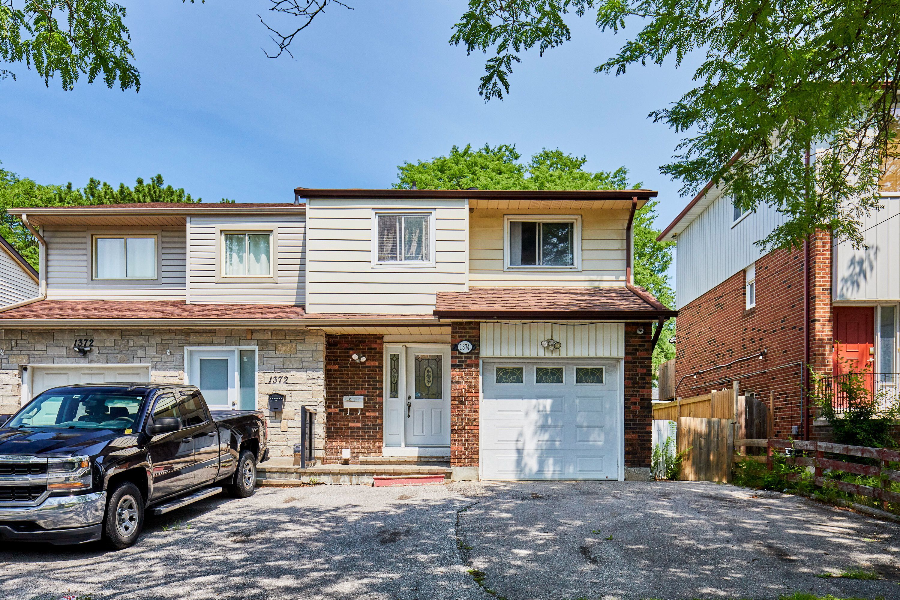 1374 Everton Street, Pickering, On L1v 2t8