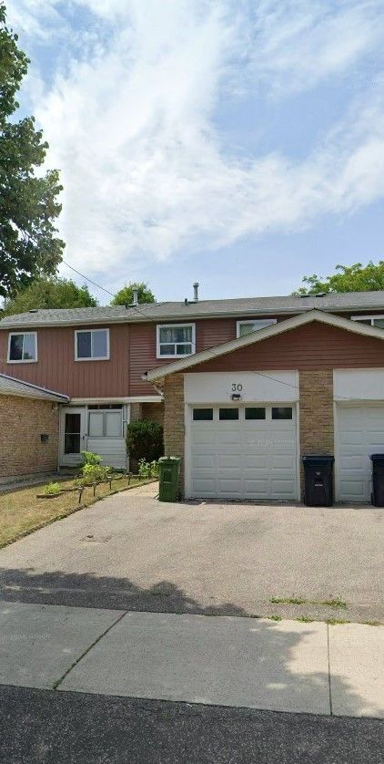 111 Bradstone Square, Toronto, On M1b 1w1