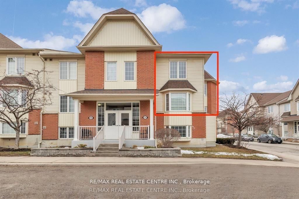 51 Petra Way 3, Whitby, On L1r 0a8