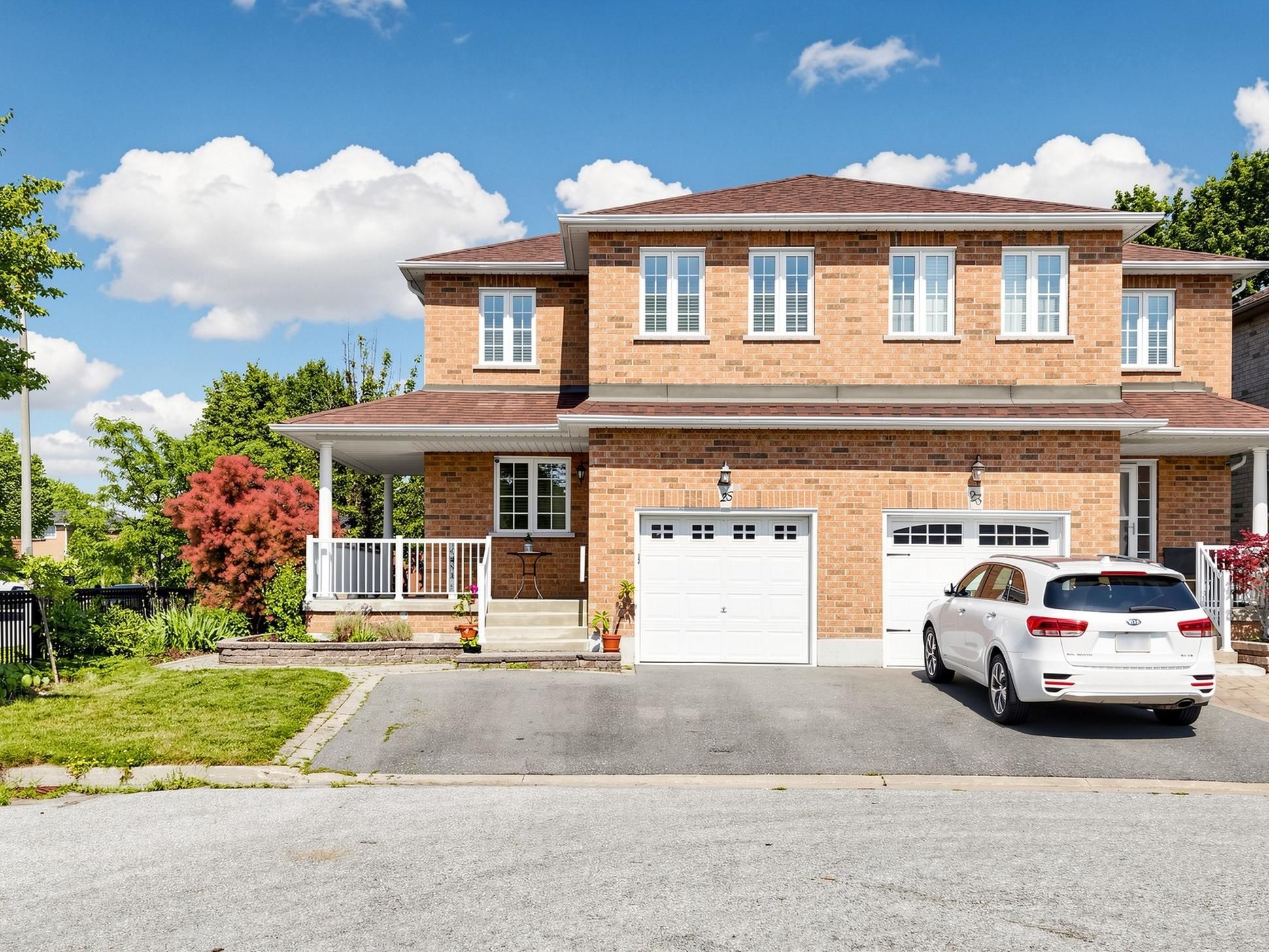 25 Teagarden Court, Whitby, On L1r 3g1