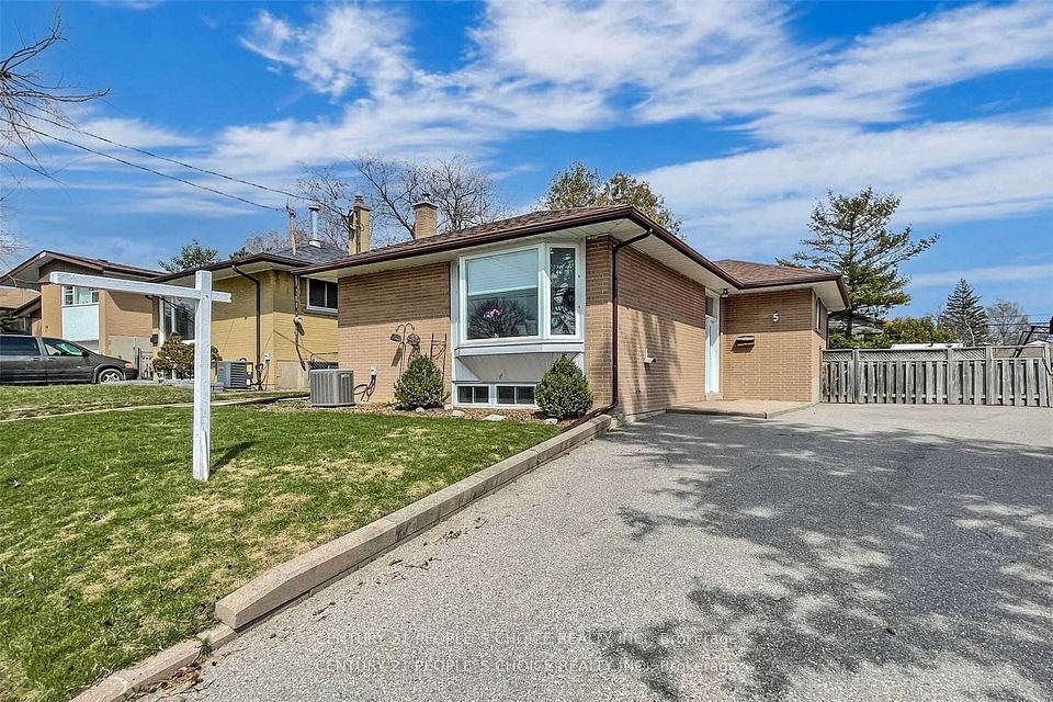 5 Mid Pines Road, Toronto, On M1g 2l5