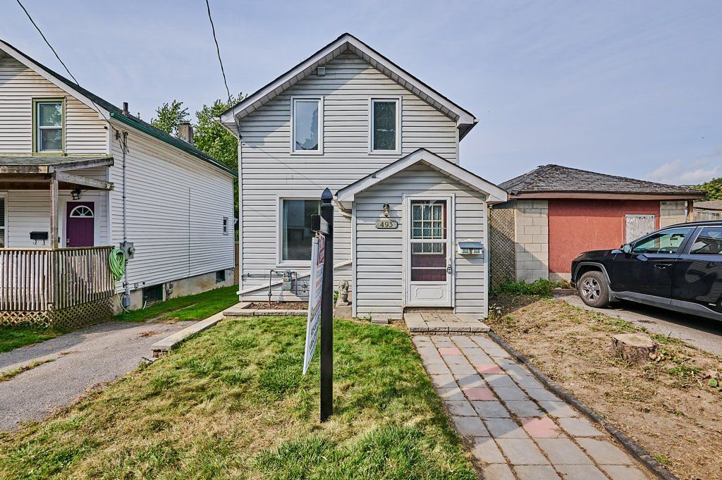493 St. Lawrence Avenue, Oshawa, On L1h 4c3