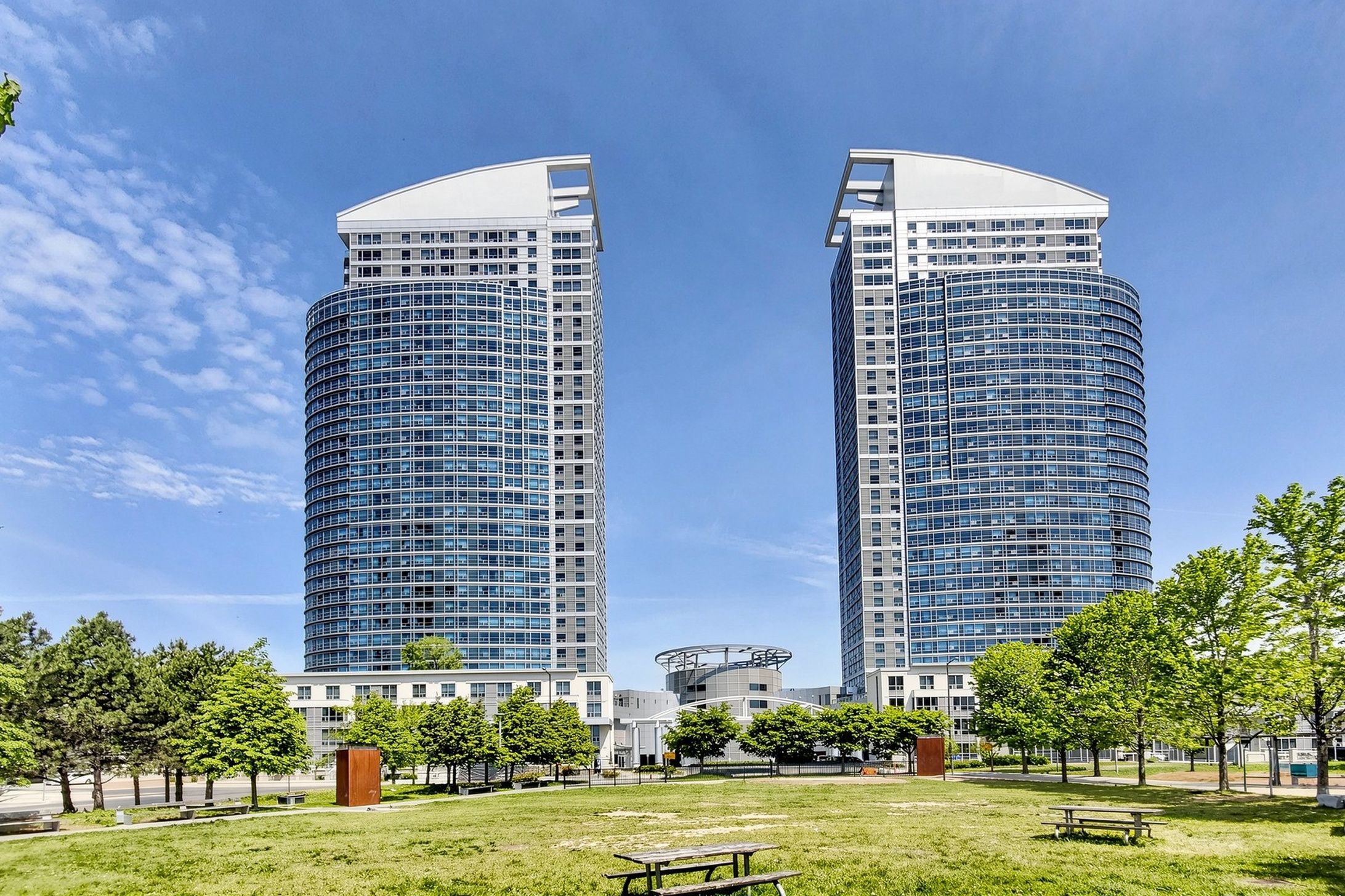 38 Lee Centre Drive 3503, Toronto, On M1h 3j7
