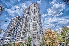 181 Village Green Square 812, Toronto, On M1s 0k6
