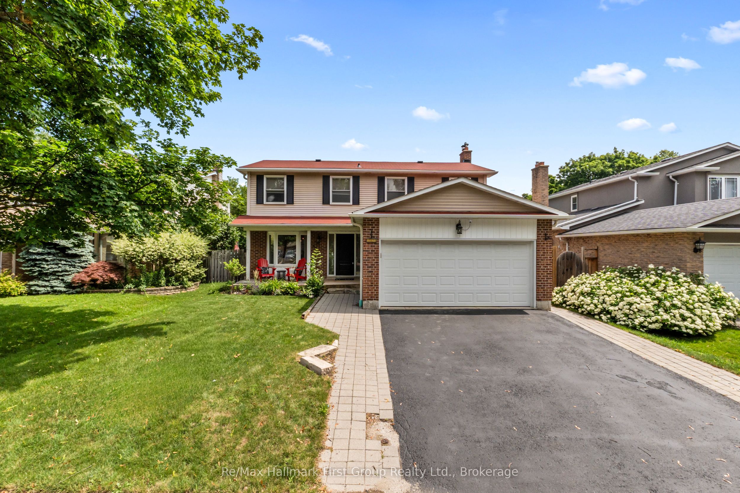 523 Reynolds Street, Whitby, On L1n 6h4
