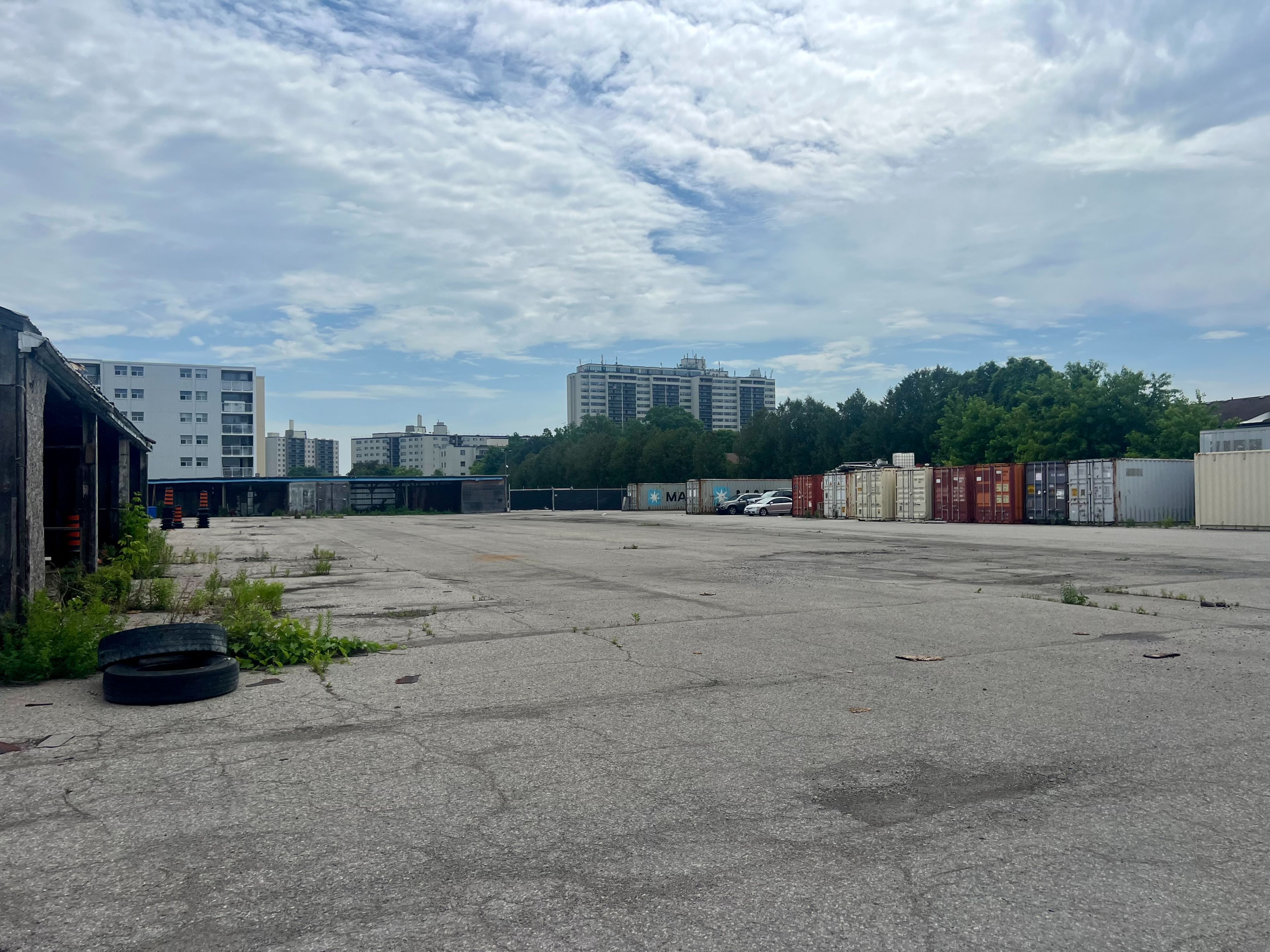 1279 Simcoe Street N #F&G, Oshawa, On L1g 4x1