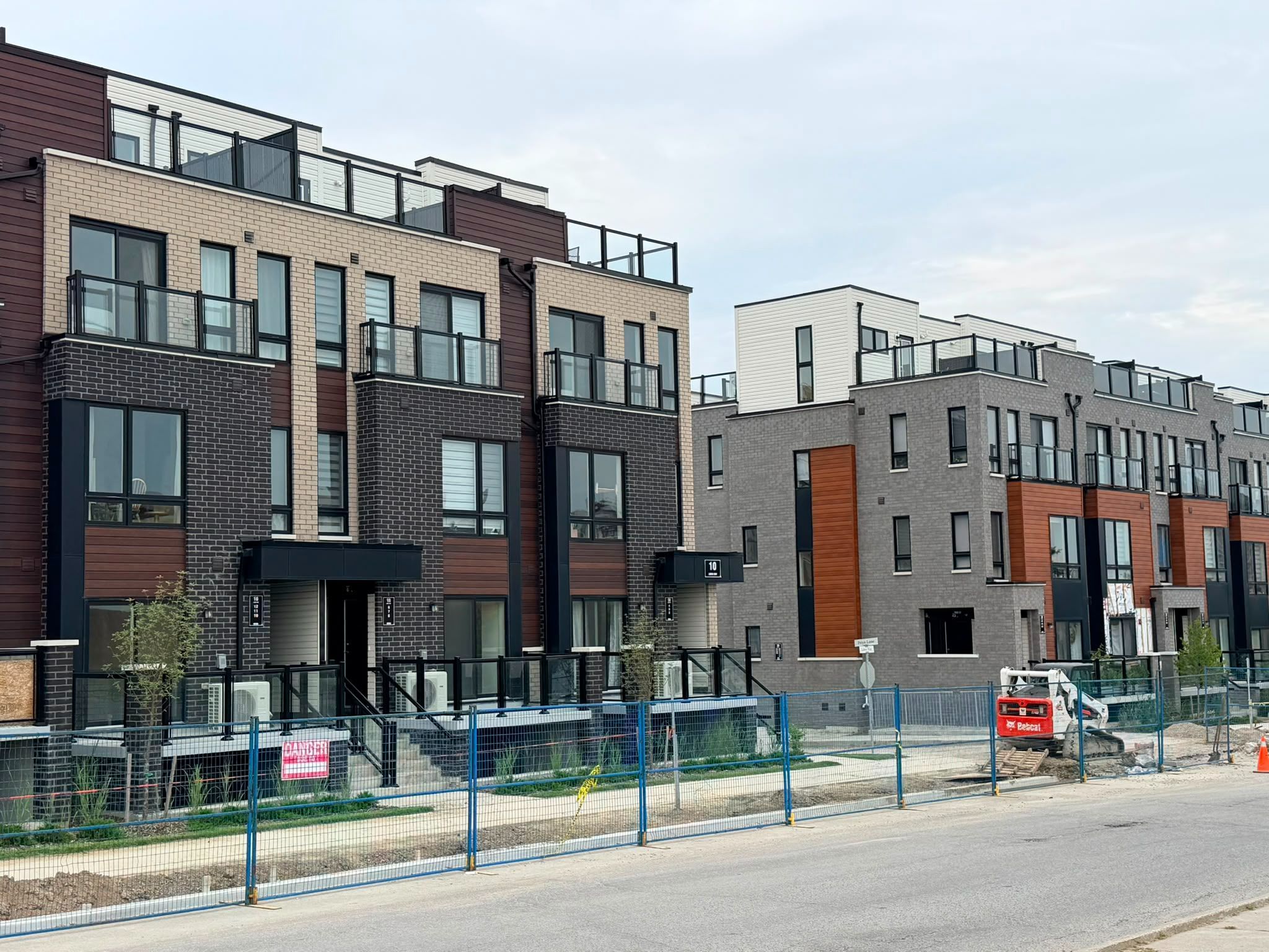 10 Liben Way 14, Toronto, On M1b 0e8