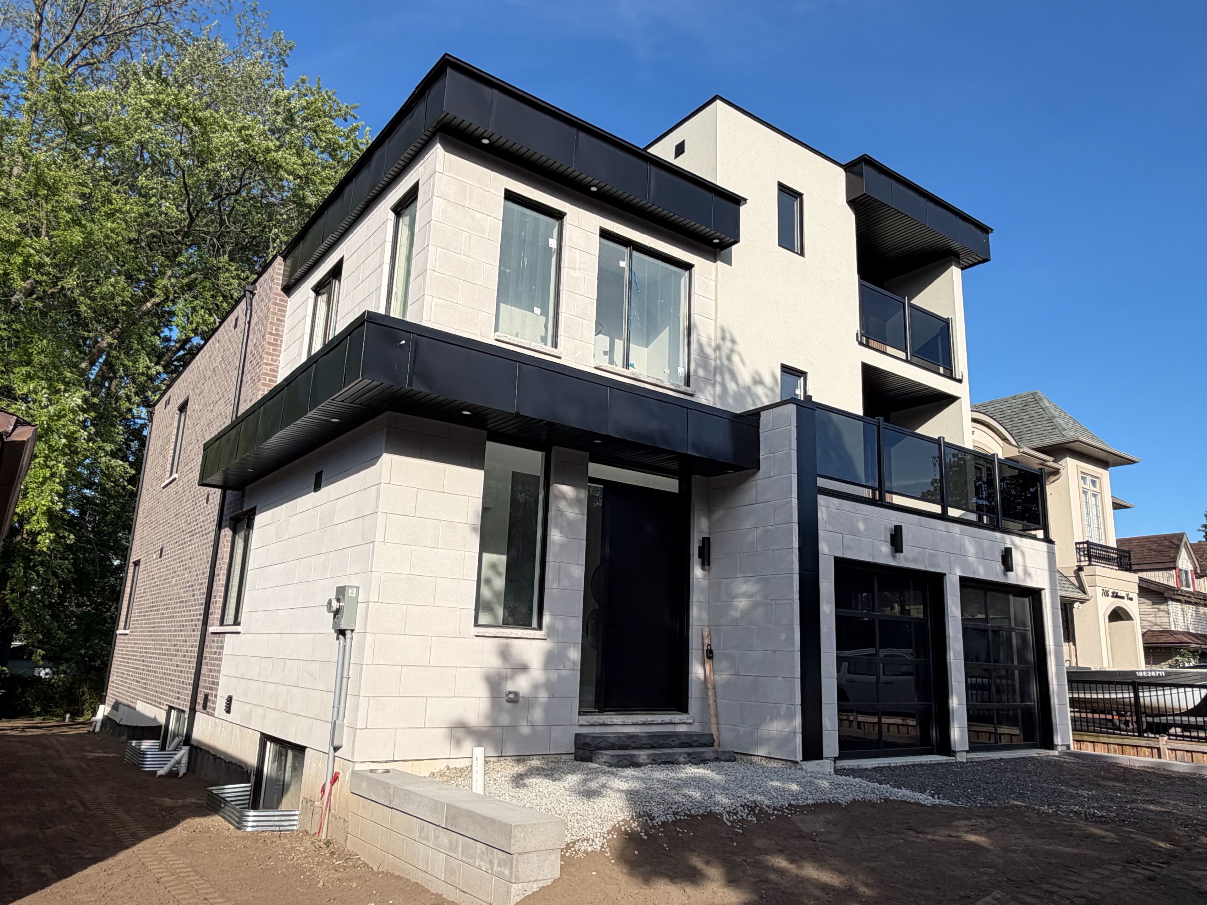 711 Hillview Crescent, Pickering, On L1w 2r6