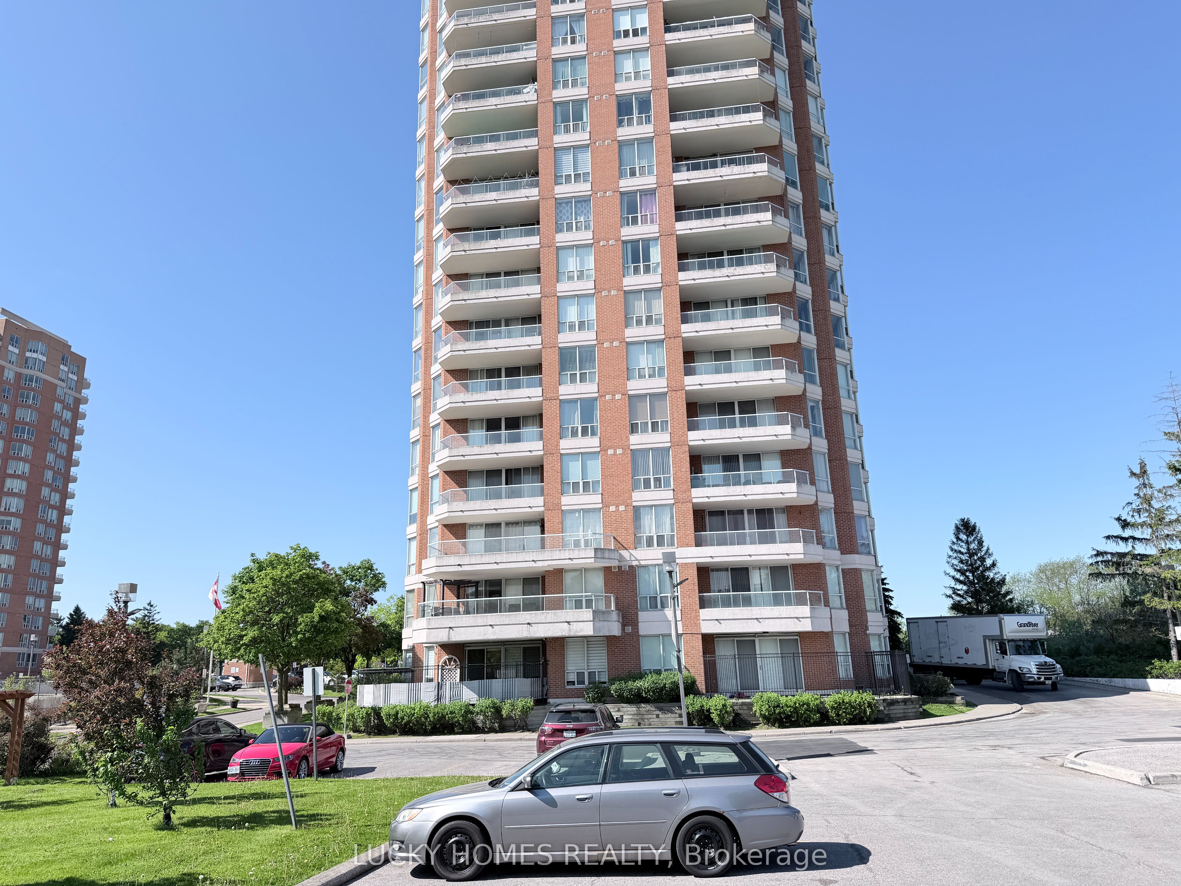 430 Mclevin Avenue Nw 915, Toronto, On M1b 5p1