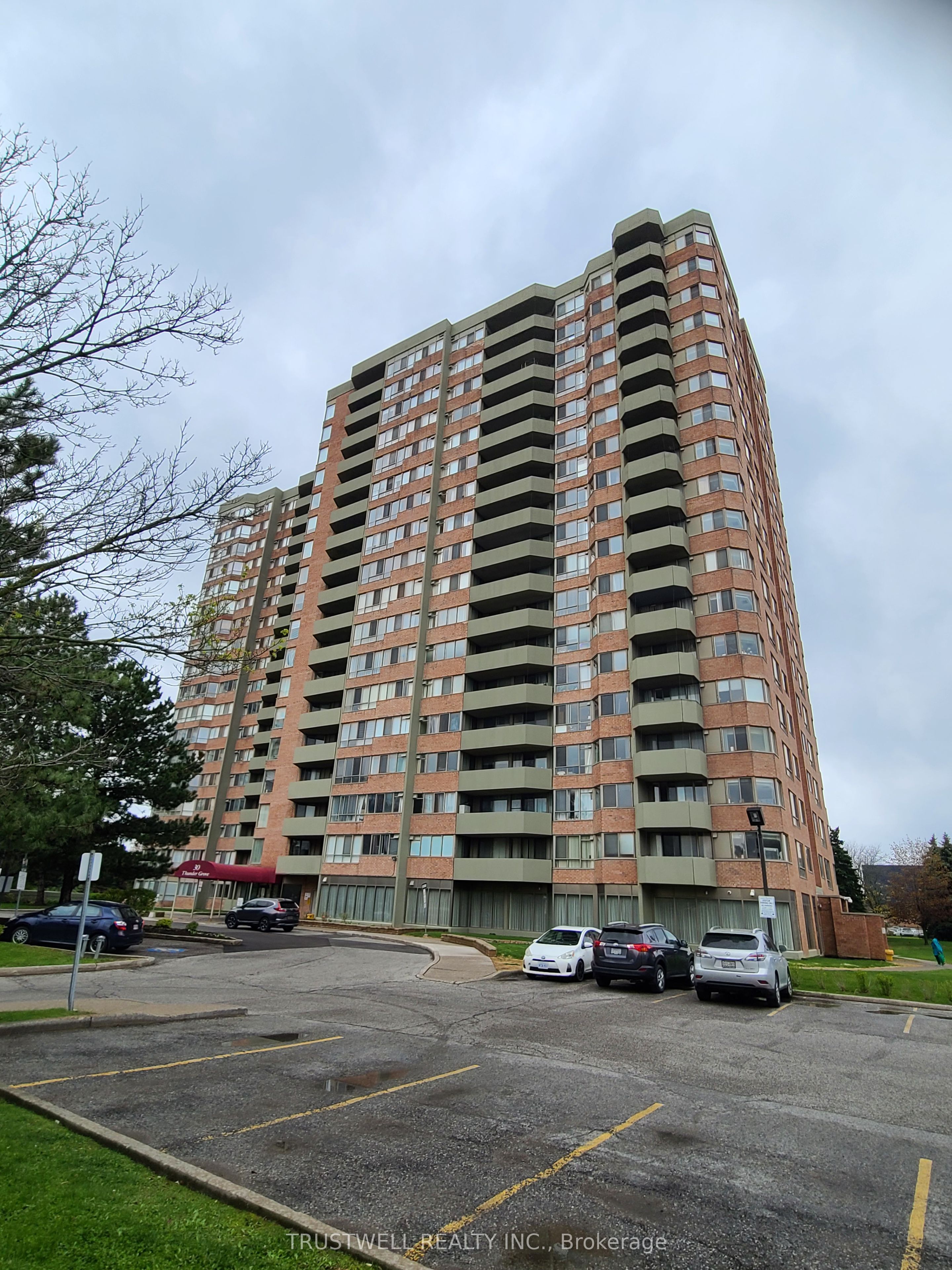 30 Thunder Grove 1010, Toronto, On M1v 4a3