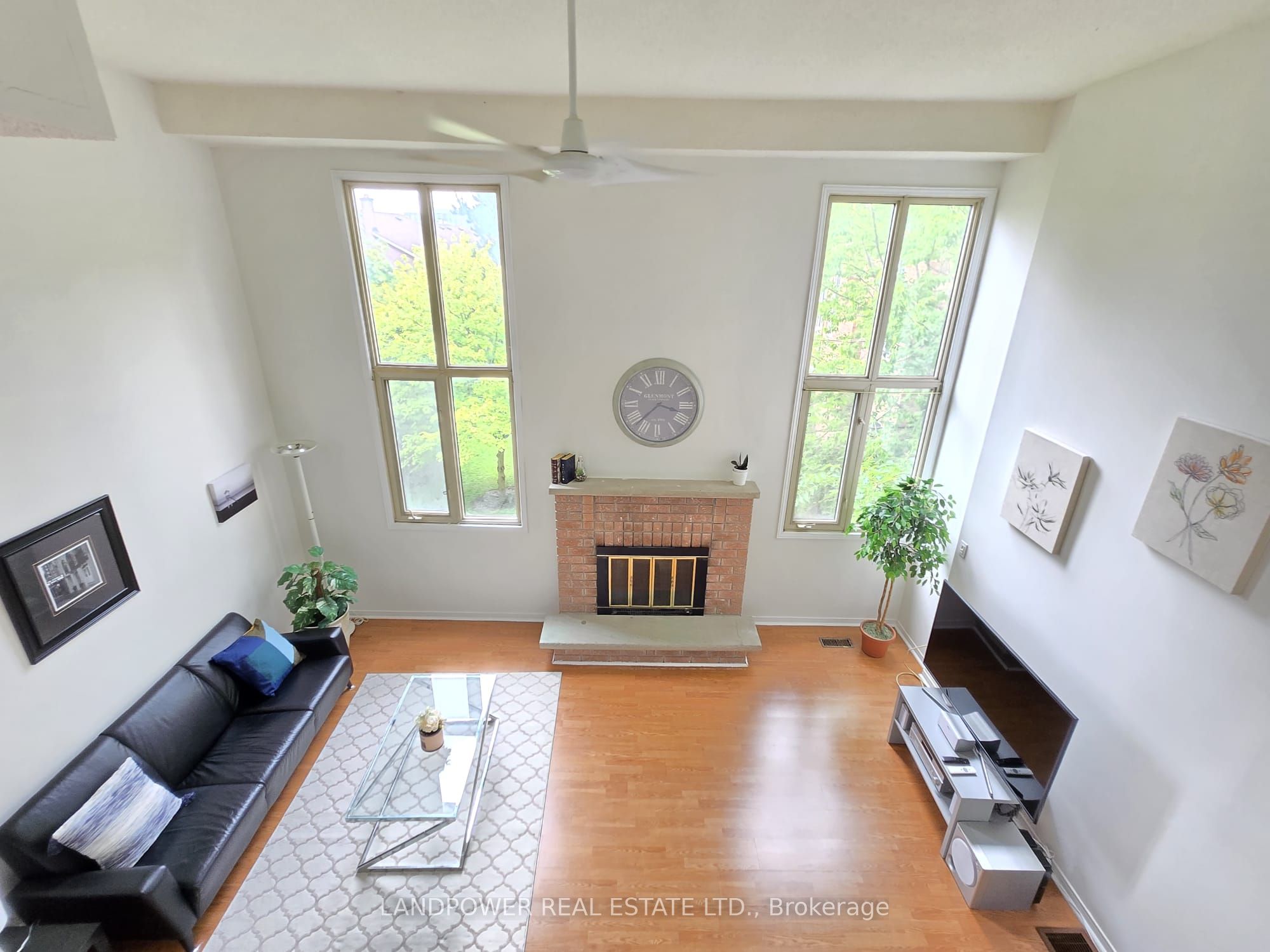 10 Cardwell Avenue 75, Toronto, On M1s 4y5