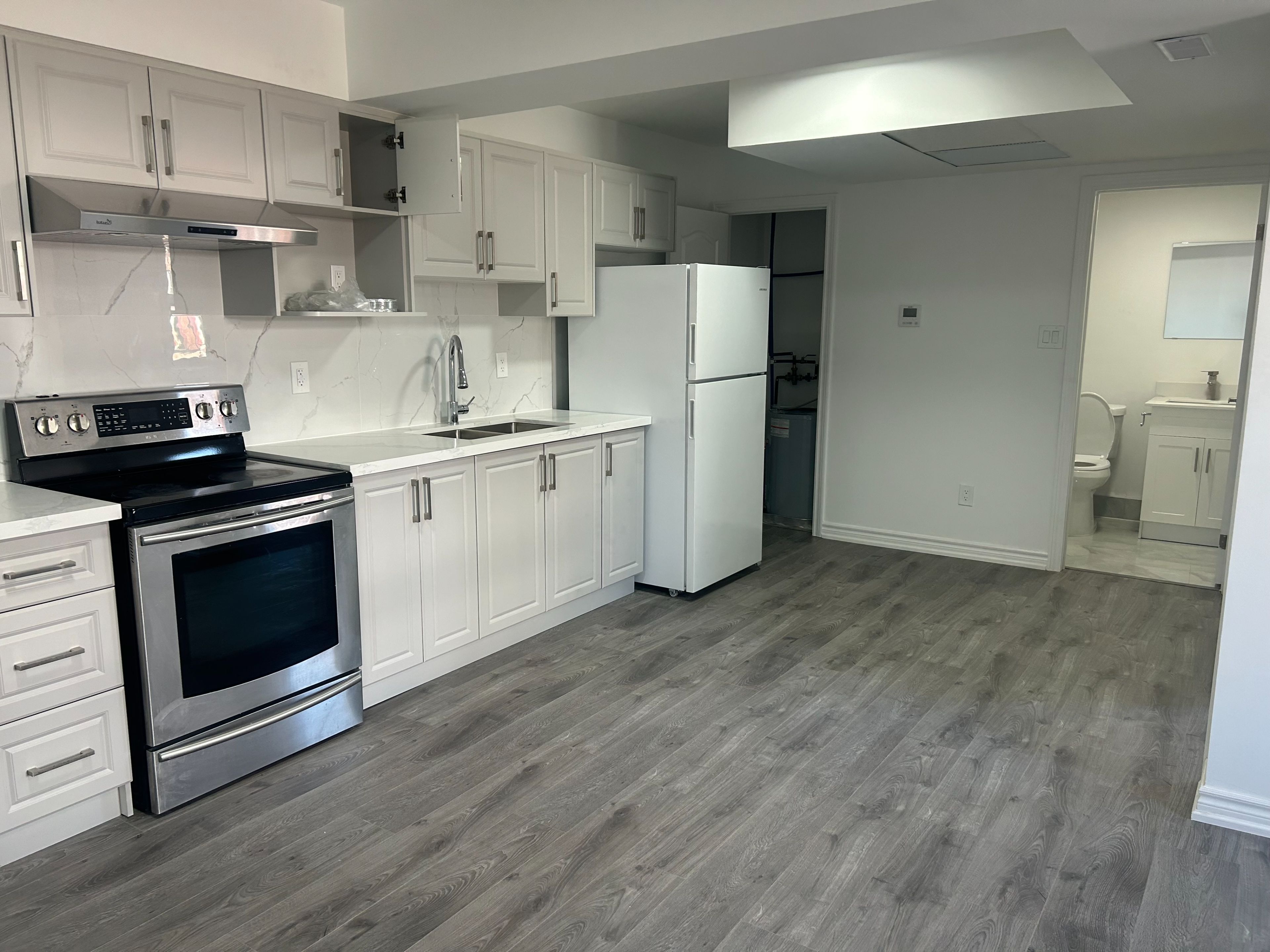 3 Simcoe Street S Unit 3, Oshawa, On L1h 1a9