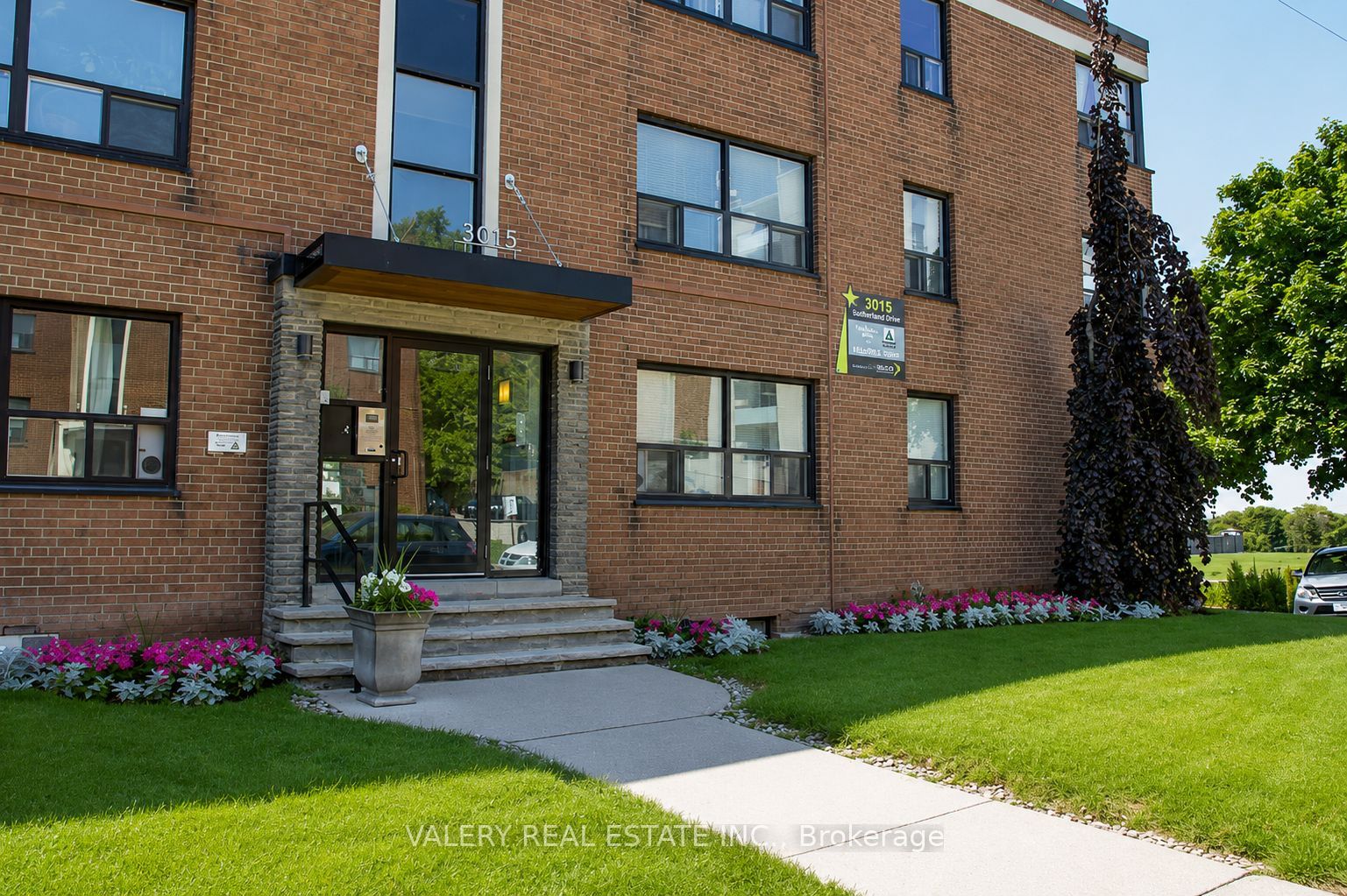 3017 Queen Street E E4, Toronto, On On M1n 1a2