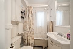 849 Broadview Avenue E 18, Toronto, On M4k 2p9