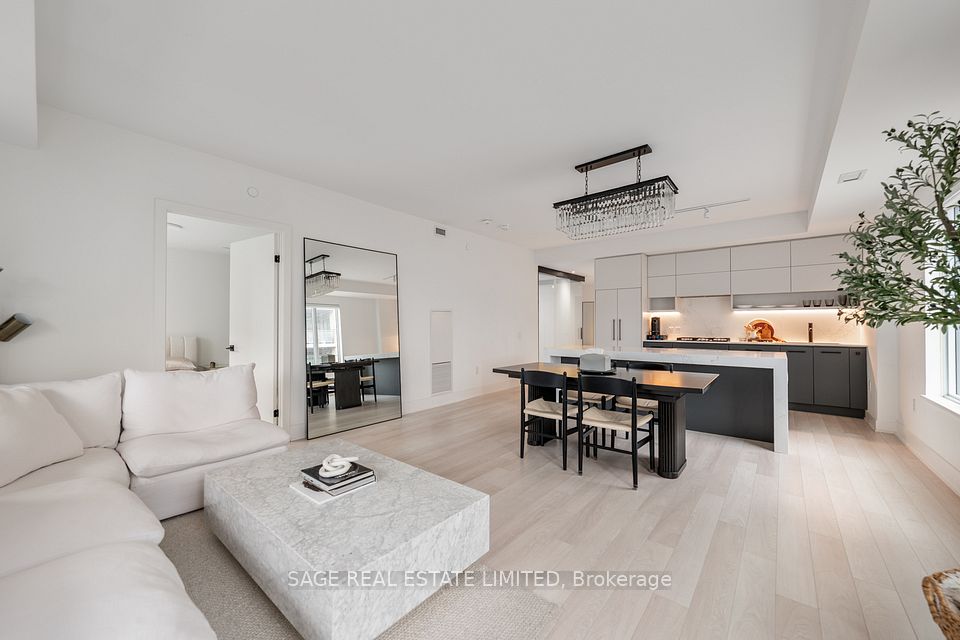 1888 Queen Street E 206, Toronto, On M4l 1h3
