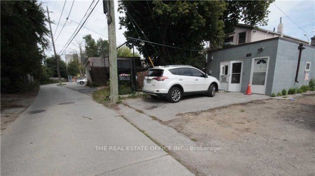 2444 Kingston Road Unit 1, Toronto, On M1n 1v3