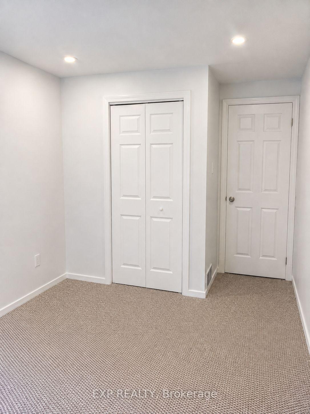 222 Pearson Street 10 - Room C, Oshawa, On L1g 7c6