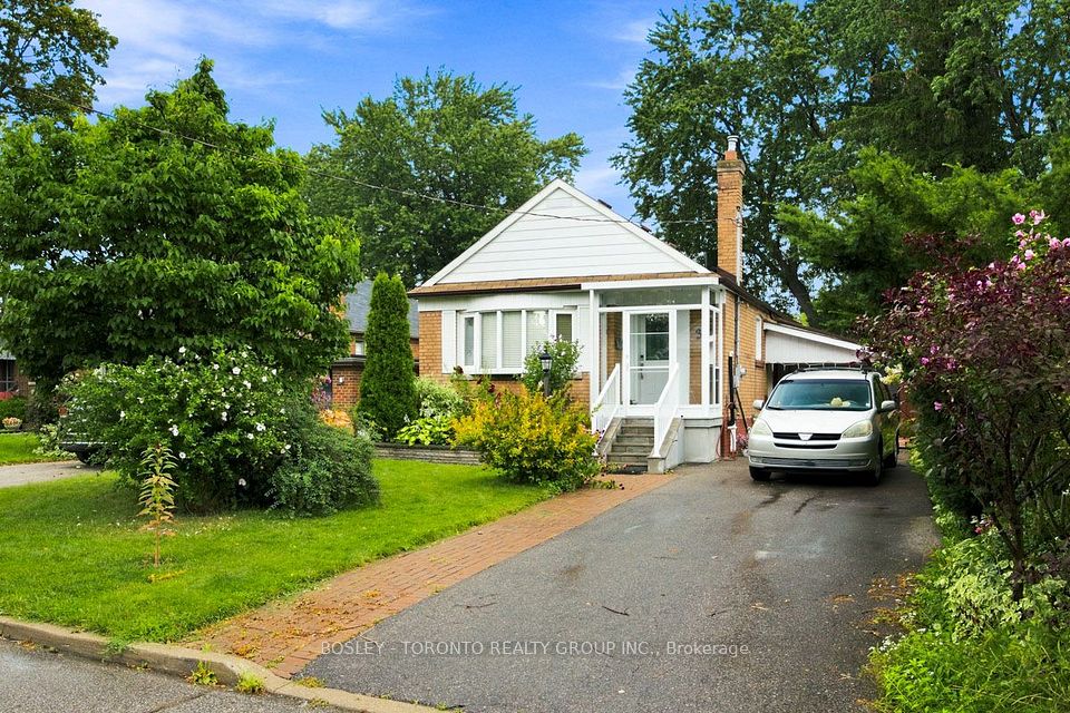 3 Timgren Drive Lower, Toronto, On M1r 3r4