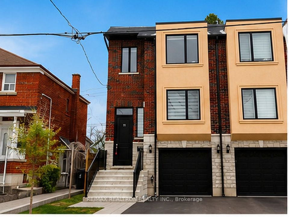 11 North Bonnington Avenue (Main Fl & 2nd Fl), Toronto, On M1k 1x3