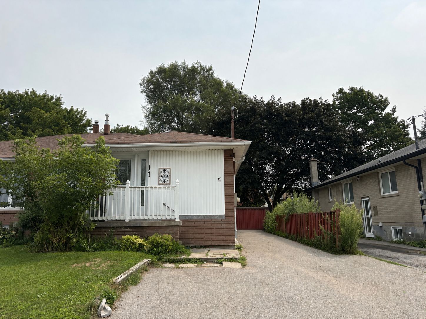 121 Lupin Drive 2, Lower, Whitby, On L1n 1x9