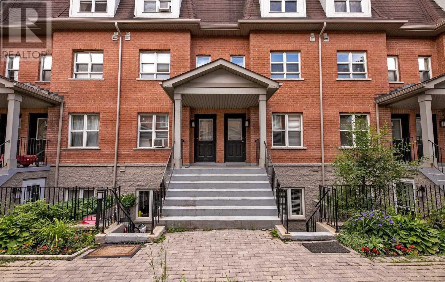 901 Kennedy Road 8, Toronto, On M1k 2e9