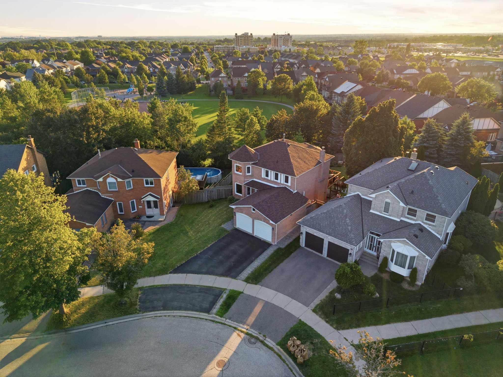 38 Silverbirch Place, Whitby, On L1r 1x6