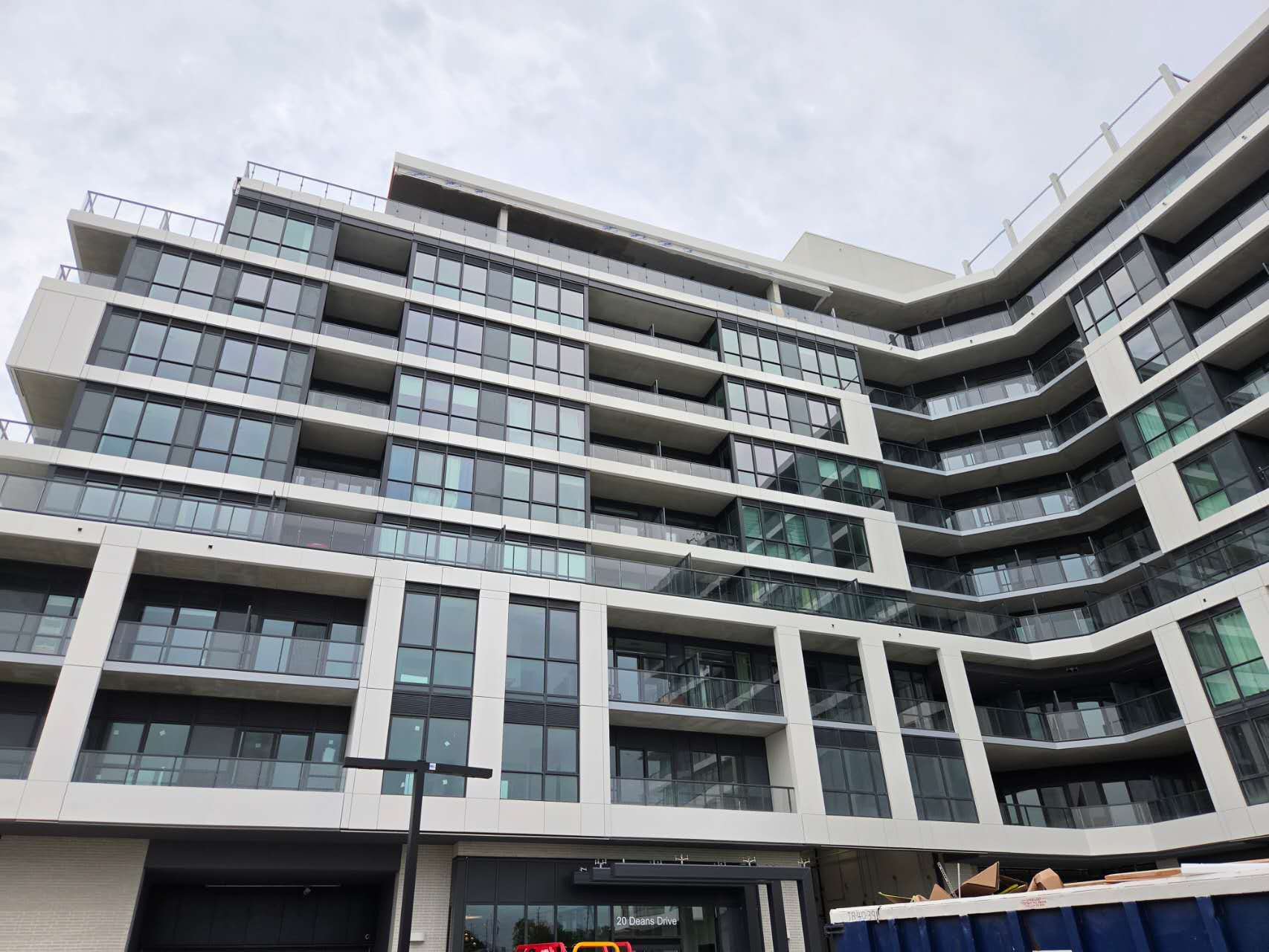 20 Deans Drive 421, Toronto, On M1l 0j7