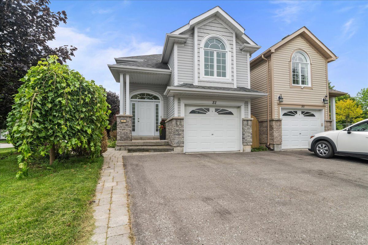 51 Squire Fletcher Drive, Clarington, On L1c 5h8