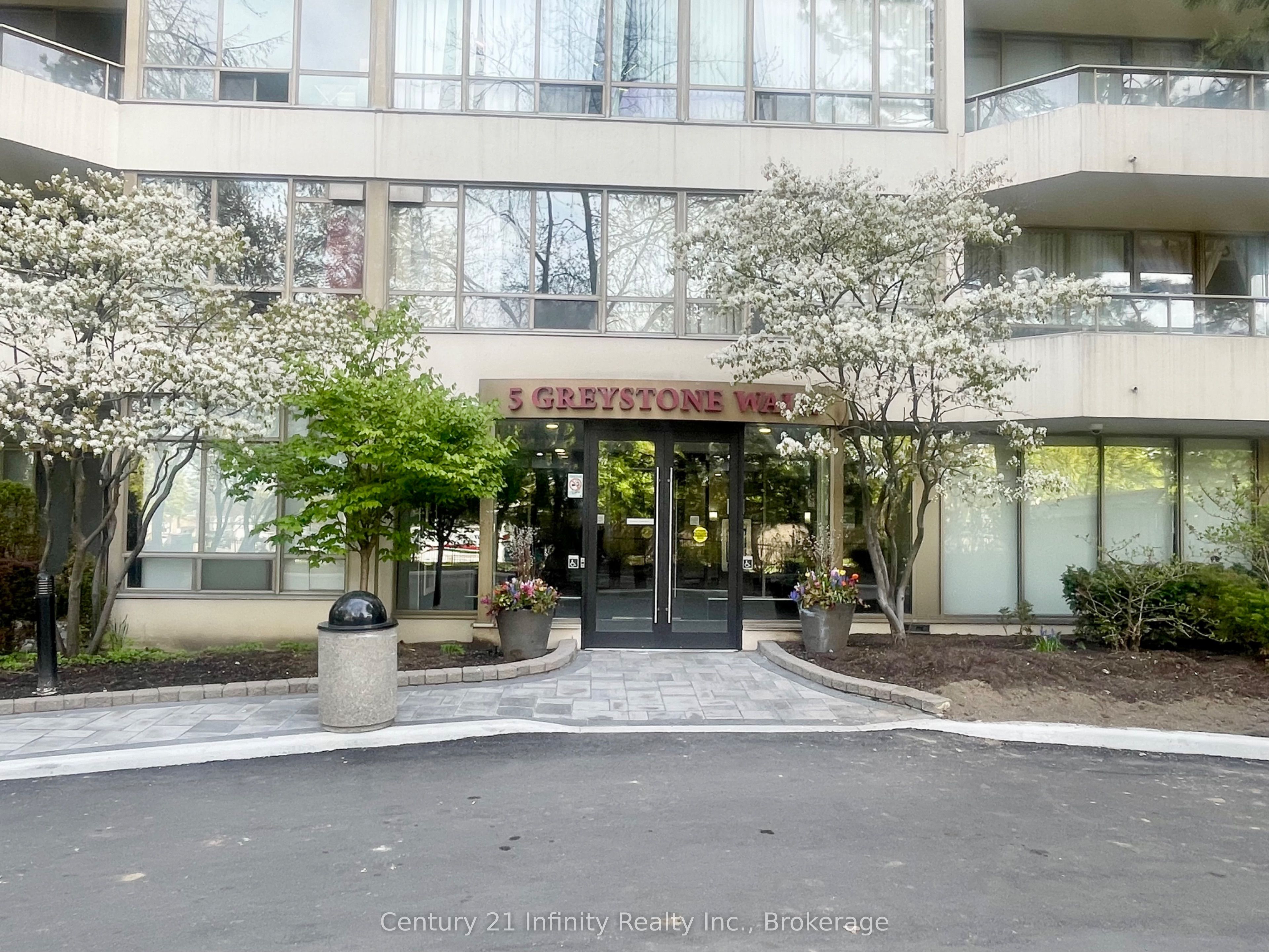 5 Greystone Walk Drive 1206, Toronto, On M1k 5j5