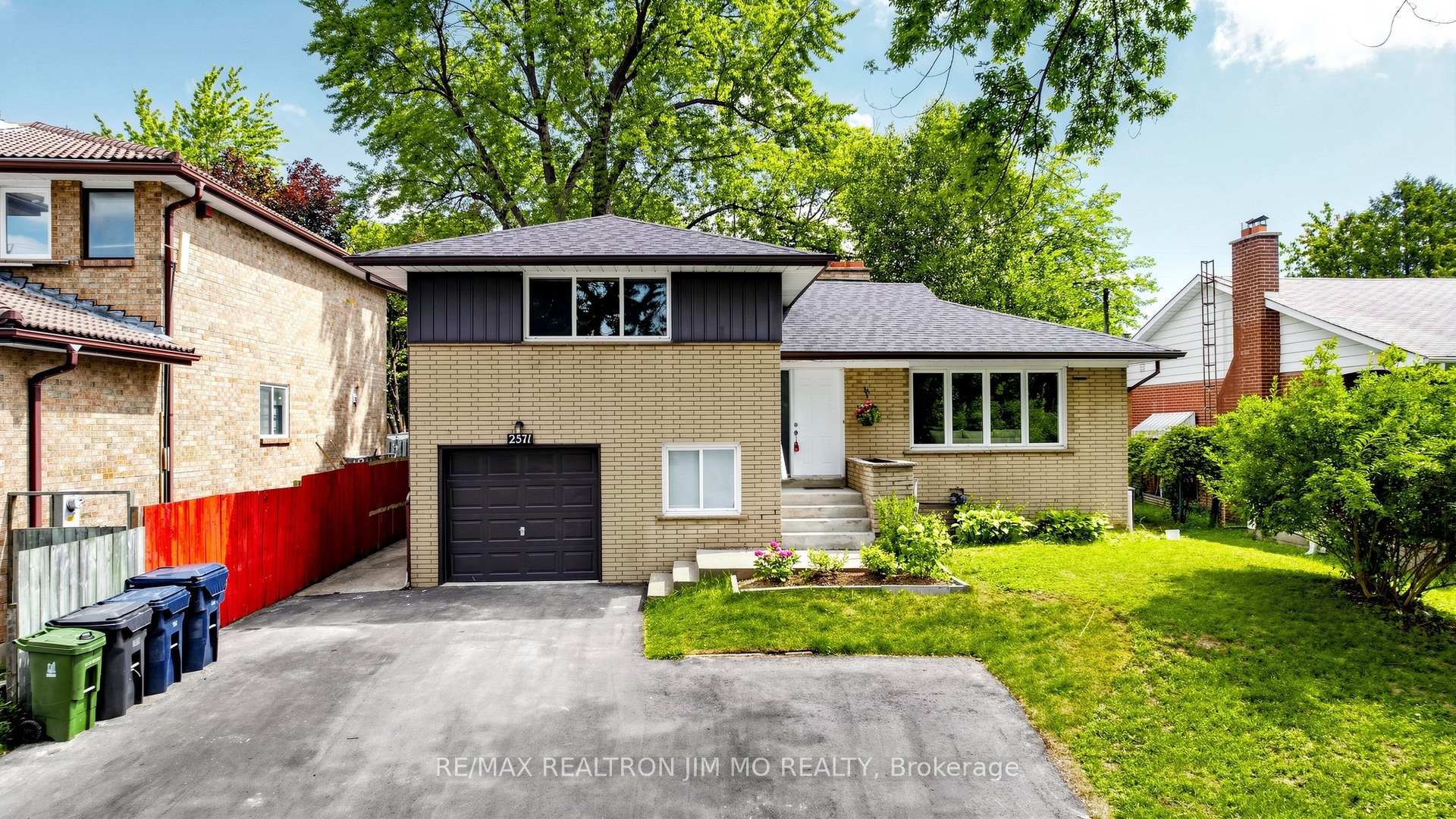 2571 Kennedy Road, Toronto, On M1t 3h4