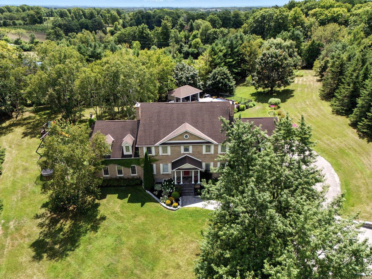 136 Wintergreen Court, Scugog, On L9l 2b1