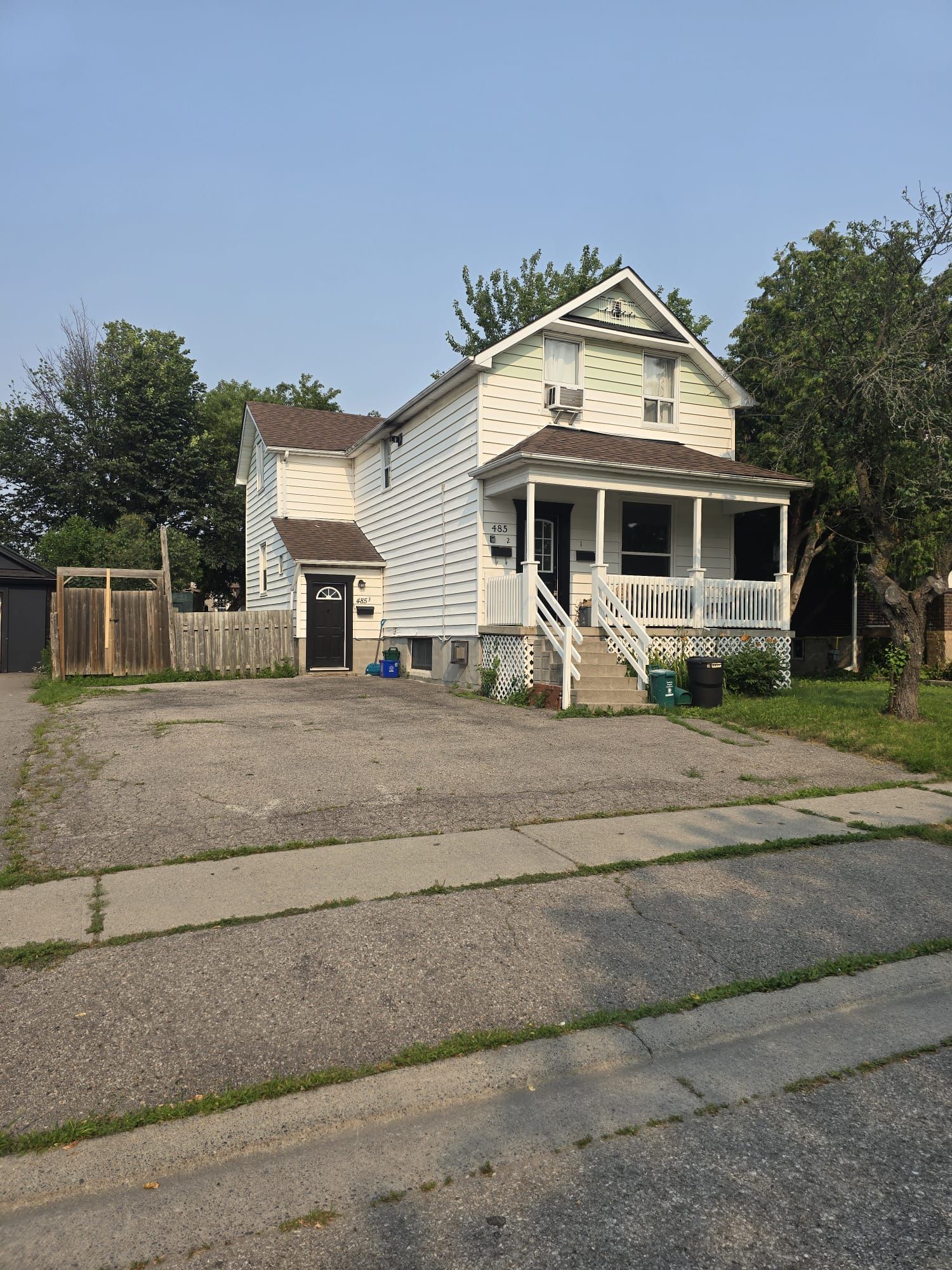 485 Howard Street 1, Oshawa, On L1h 4y8