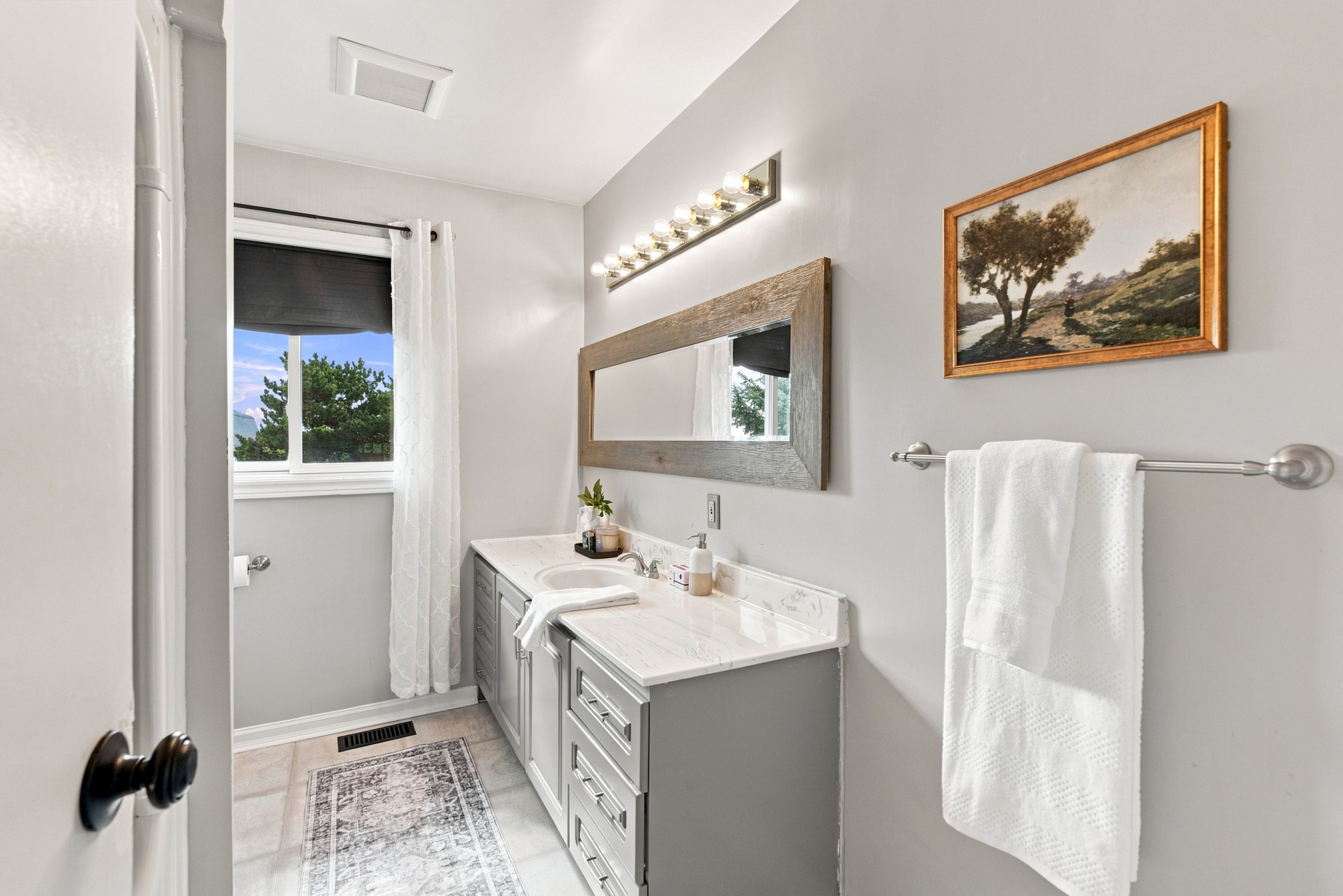 4386 Middle Road, Clarington, On L1c 6p8
