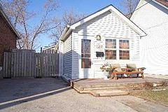 122 Harding Boulevard, Toronto, On M1n 3e2