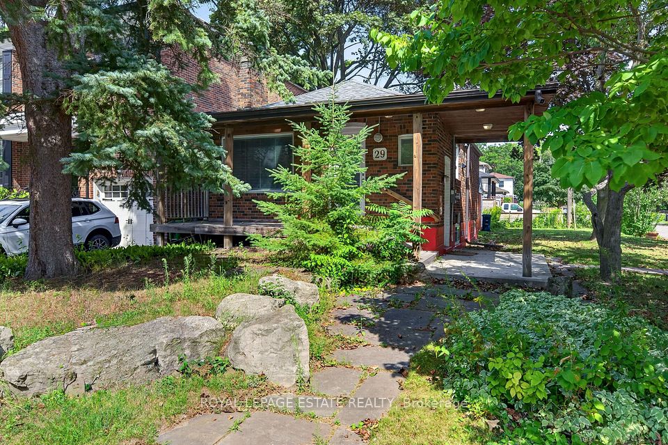 29 Red Deer Avenue, Toronto, On M1n 2z1