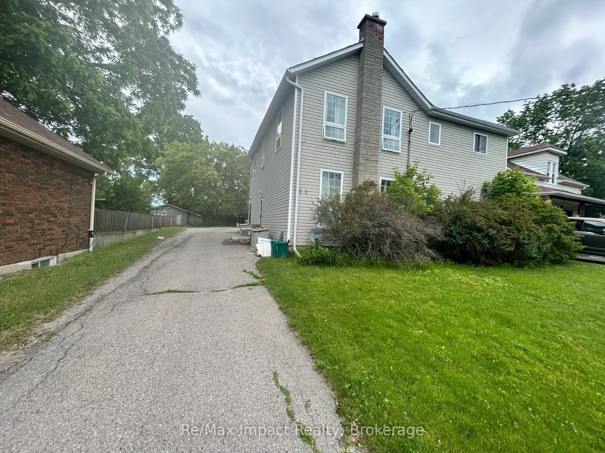 292 William Street E, Oshawa, On L1g 1k8